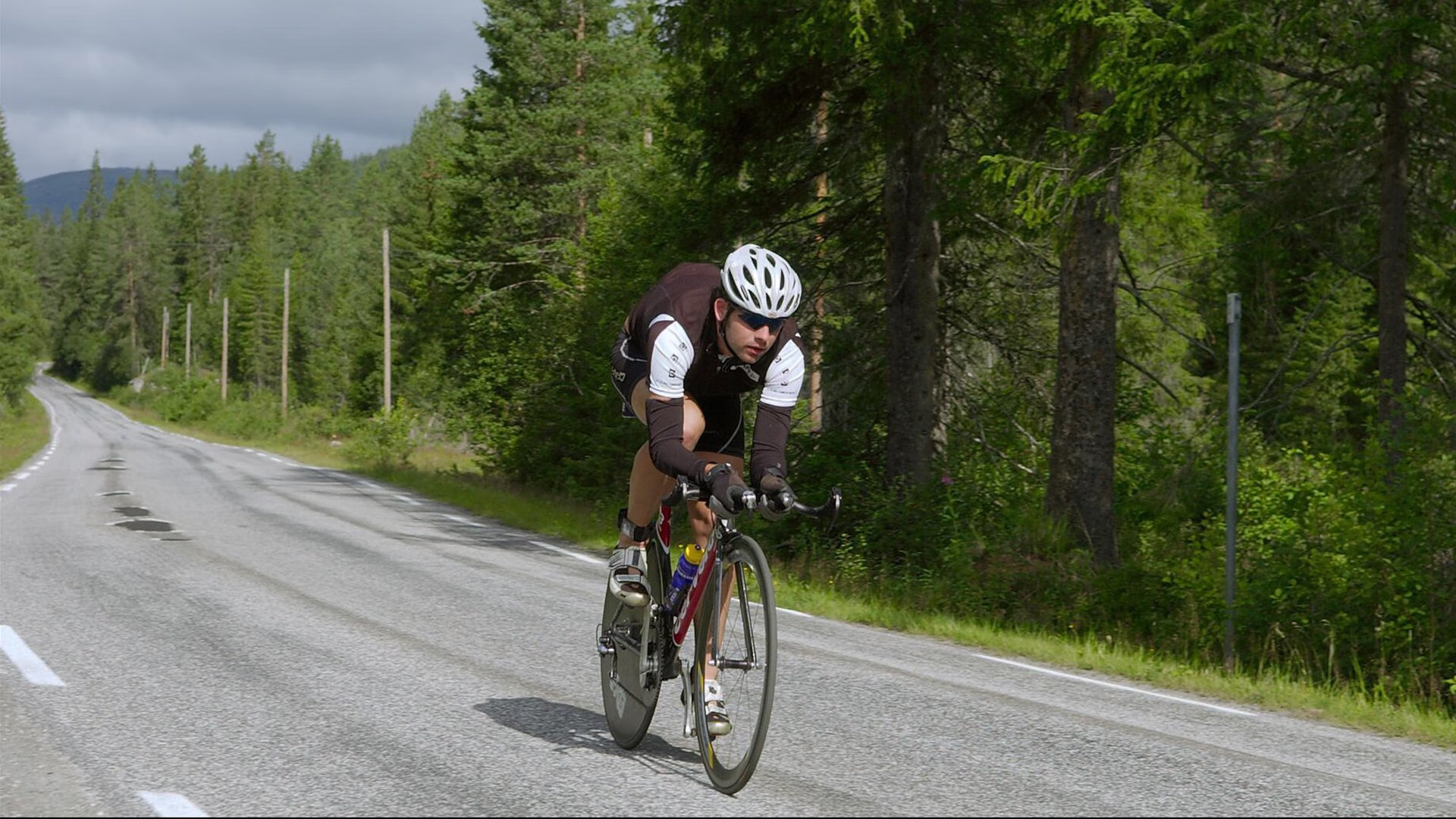 女子篮球青年队强化快速反击提升比赛威胁，女子篮球团体