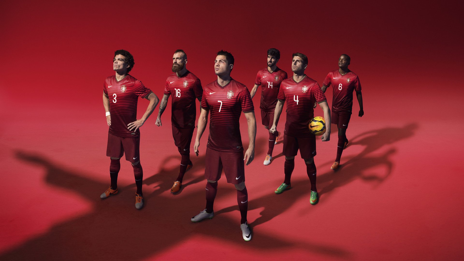 欧洲杯战术升级：变阵创新，场面精彩！，欧洲杯战记