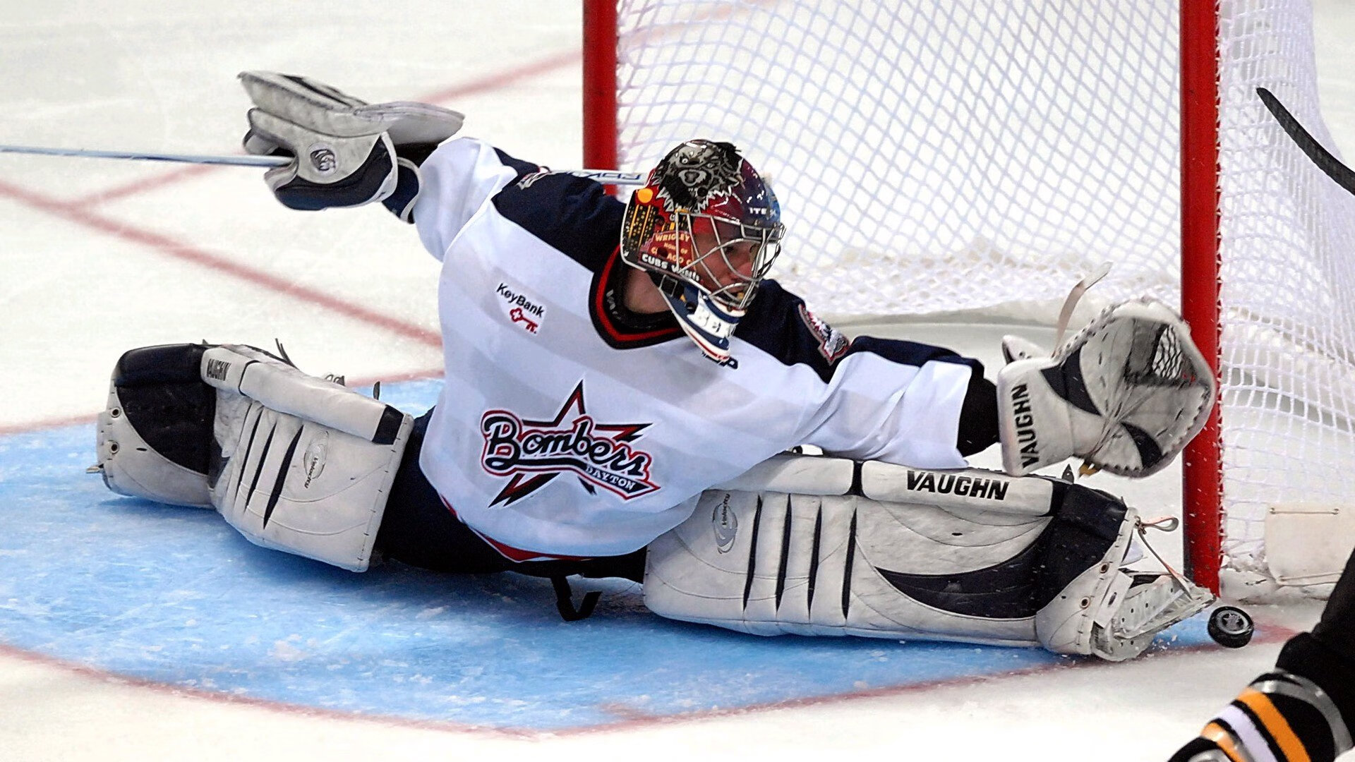 职业联赛对违规行为零容忍建立黑名单制度